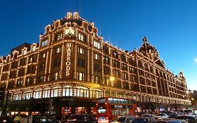 2 Bedroom Apartment London