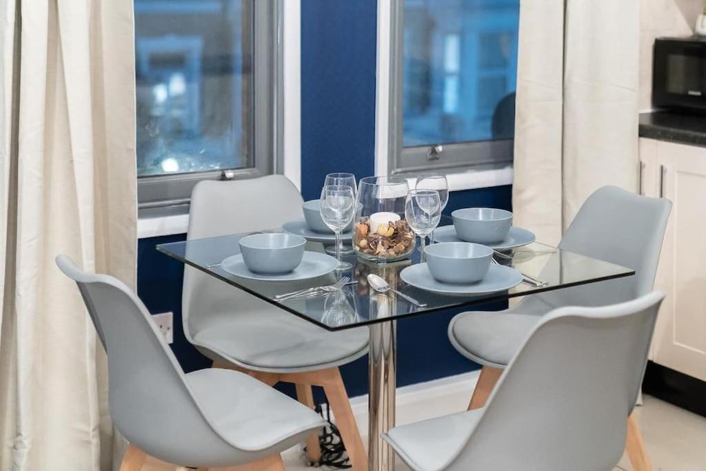2 Bedroom Apartment Londyn Zewnętrze zdjęcie