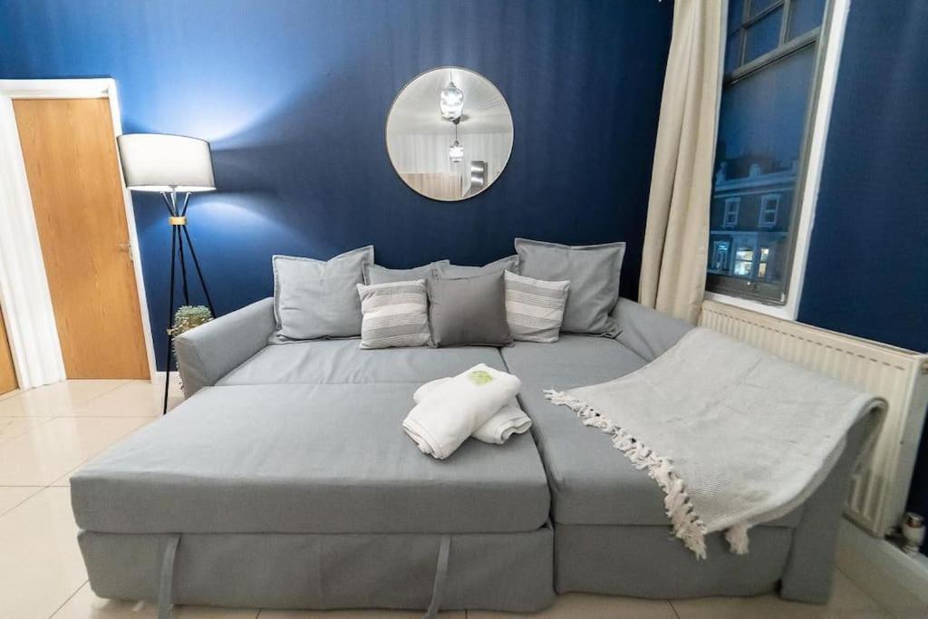 2 Bedroom Apartment Londyn Zewnętrze zdjęcie